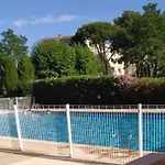 Fréjus, Studio dans résidence avec Piscine