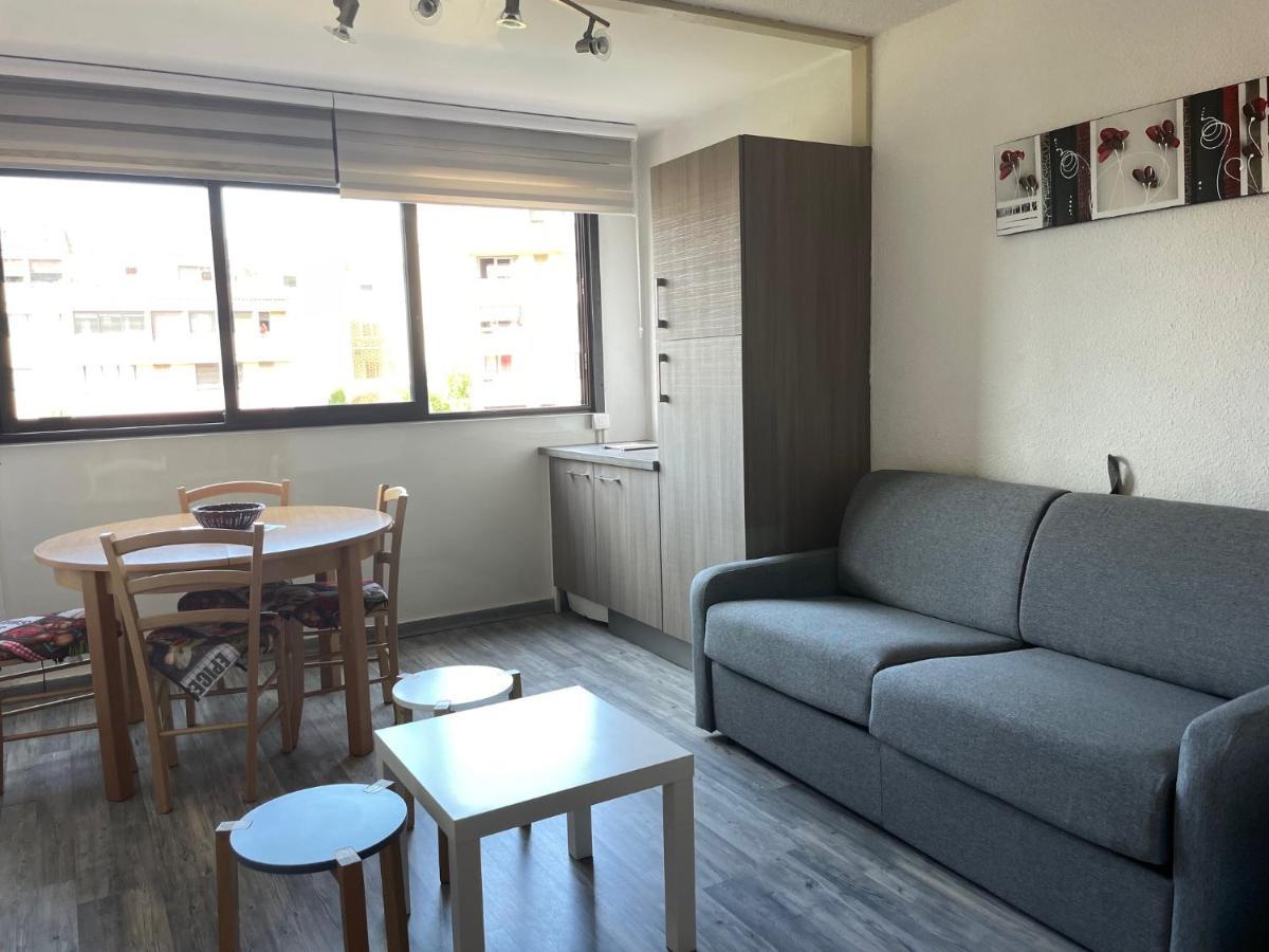 Appartement Fréjus, Dans Résidence Avec Piscine *